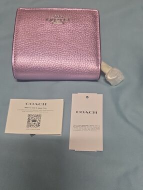BNWT:AUTHENTIC COACH Metallic Pink Wallet w/Burgundy Lining
